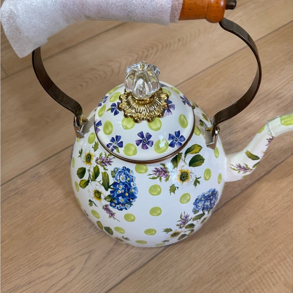 MacKenzie-Childs - Wildflowers Green 3 Quart Tea Kettle - NWT - NIB - Picture 6 of 6